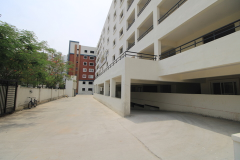 Way to parking(cellar)
